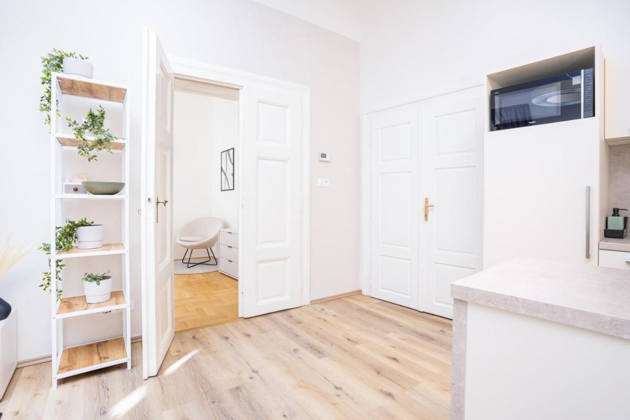 Days - Bright - Old Town Apartamento